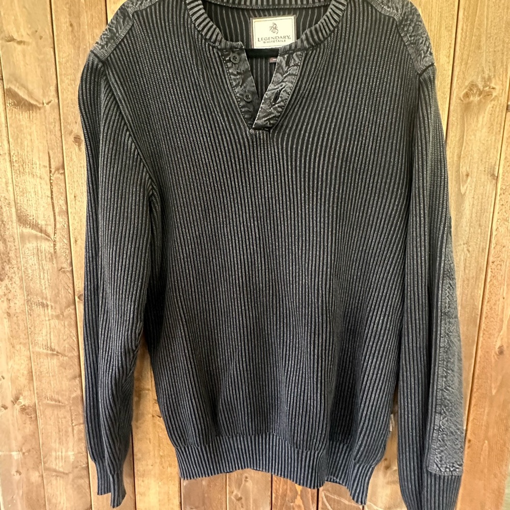 Legendary whitetails Men's ribbed charcoal gray Sweater size LG